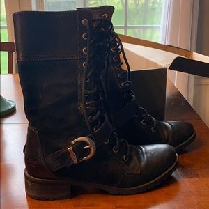 Combat boots worn once